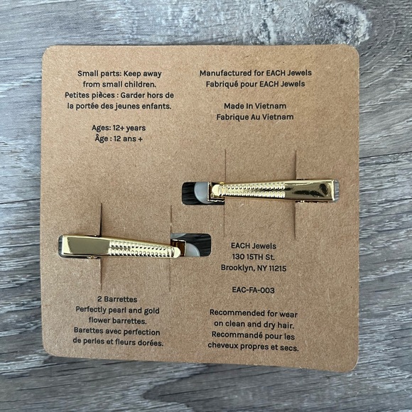 Brand New Each Mother of Pearl Flower Barrette Clips with Gold Accents, Pretty🌻 - Picture 2 of 2